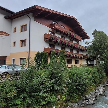Hotel Sommerer Saalbach Exterior foto